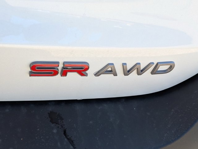 New 2026 Nissan Kicks SR w/ Cold Weather Package AWD/4WD image 6