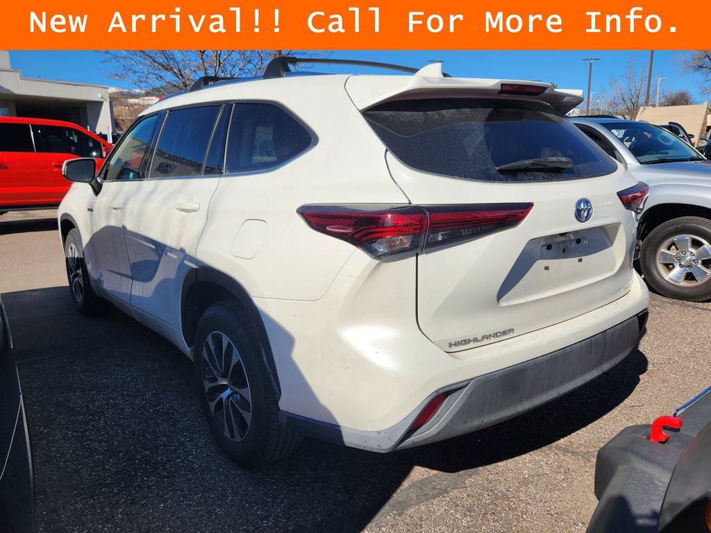 Used 2020 Toyota Highlander XLE image 4