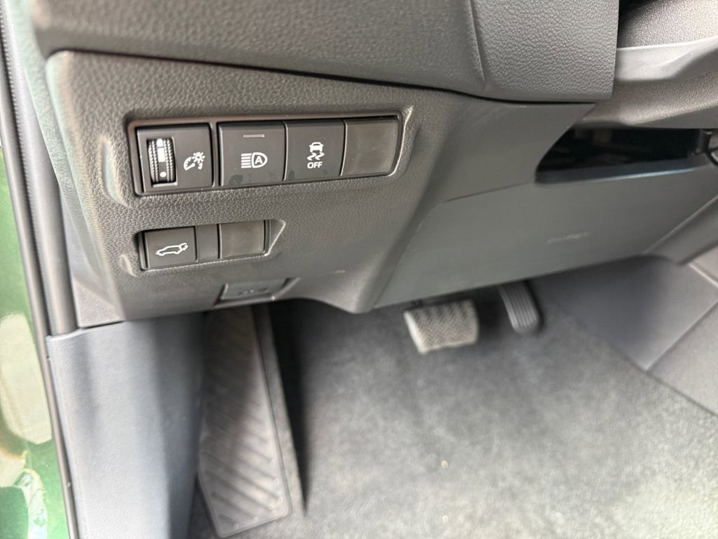 New 2026 Toyota Corolla Cross XLE image 28