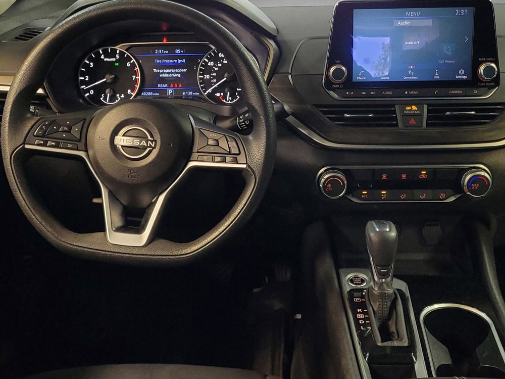 Used 2024 Nissan Altima 2.5 SV image 22