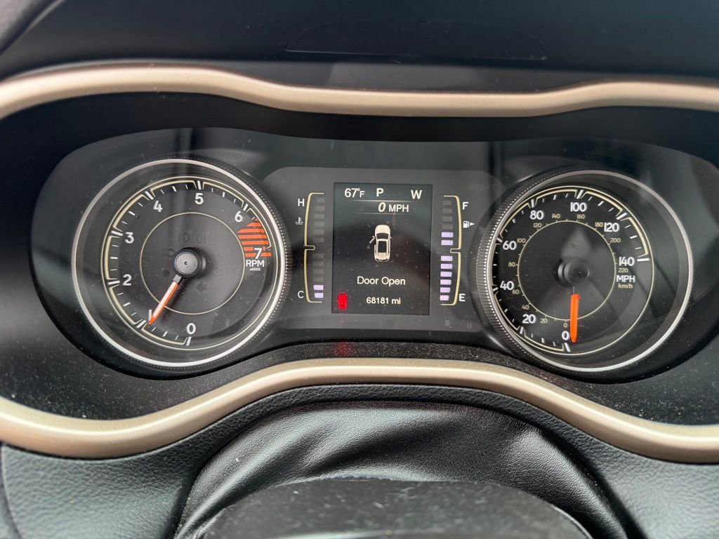 Used 2017 Jeep Cherokee Latitude w/ Trailer Tow Group image 30