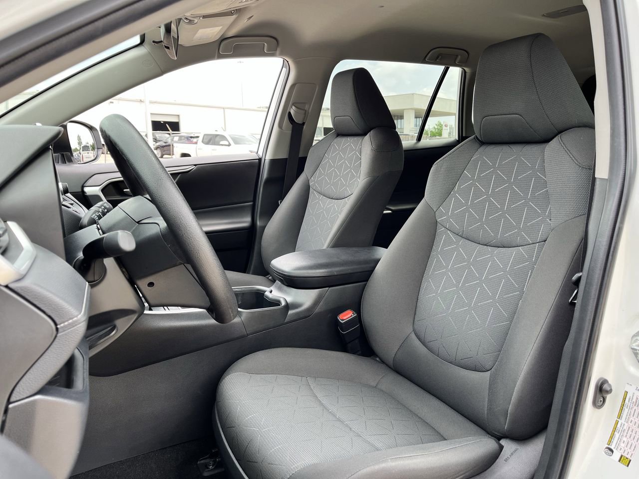 Used 2023 Toyota RAV4 XLE FWD image 23