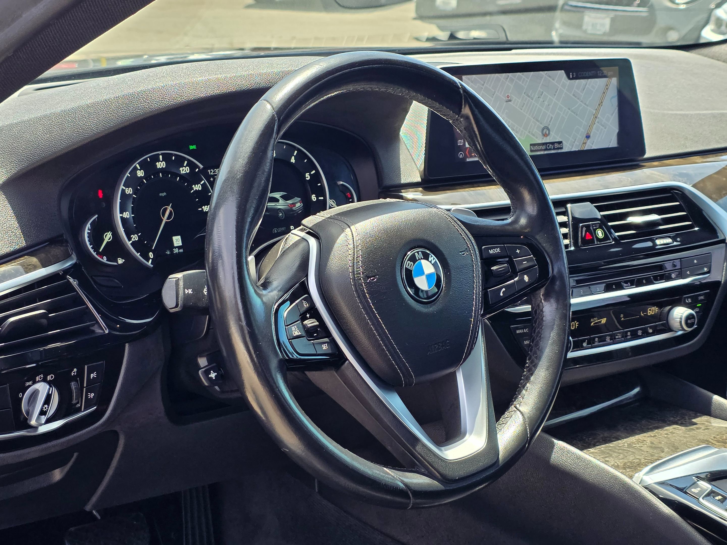 Used 2018 BMW 530i RWD image 14