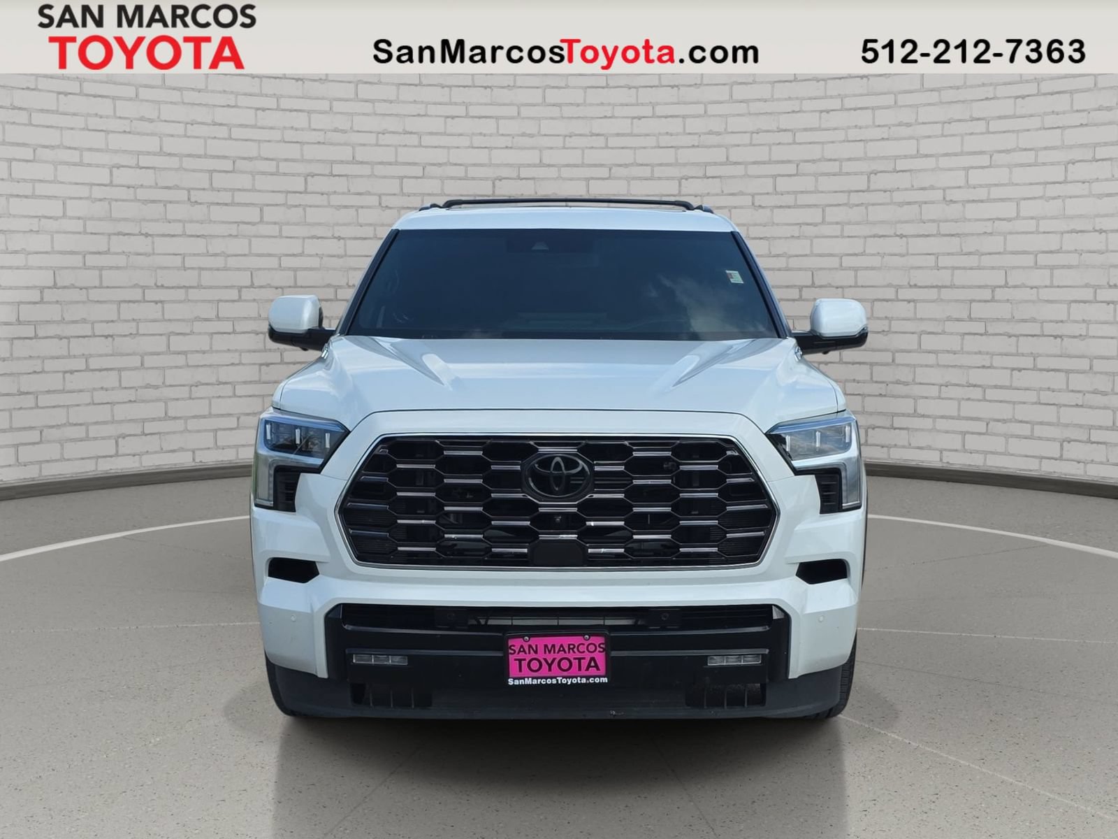 Used 2025 Toyota Sequoia Platinum AWD/4WD image 2