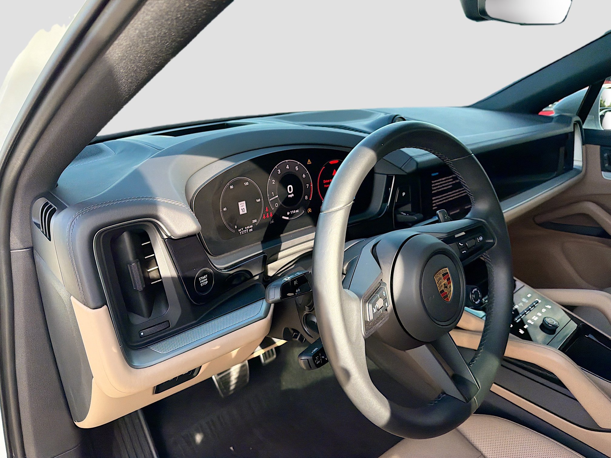 Used 2024 Porsche Cayenne S image 26