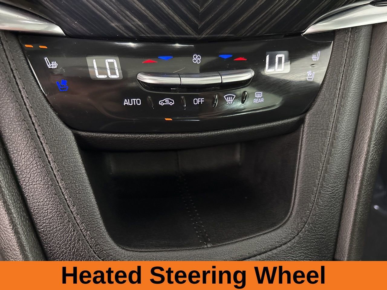 Used 2024 Cadillac XT6 Premium Luxury w/ LPO, Floor Liner Package image 17