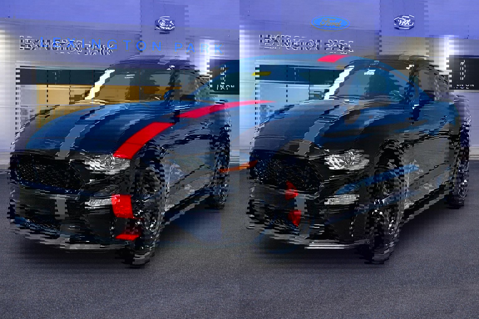 Used 2022 Ford Mustang GT w/ Black Accent Package RWD image 3