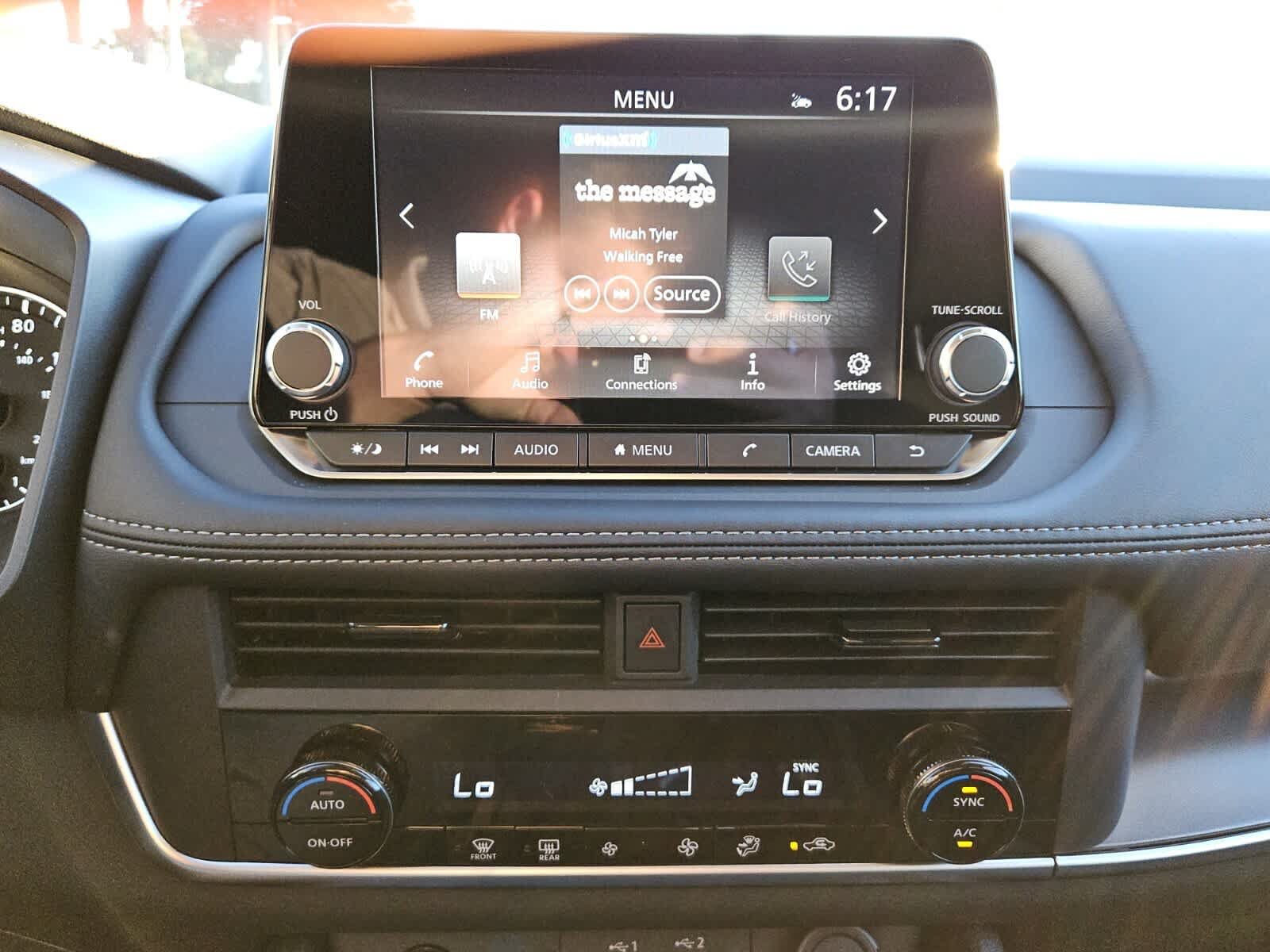 Used 2026 Nissan Rogue SV AWD/4WD image 8
