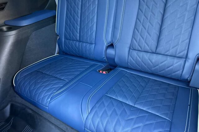 Certified 2026 Cadillac Vistiq Premium Luxury w/ LPO, Floor Liner Package AWD/4WD image 13