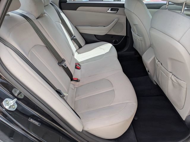 Used 2015 Hyundai Sonata SE FWD image 25
