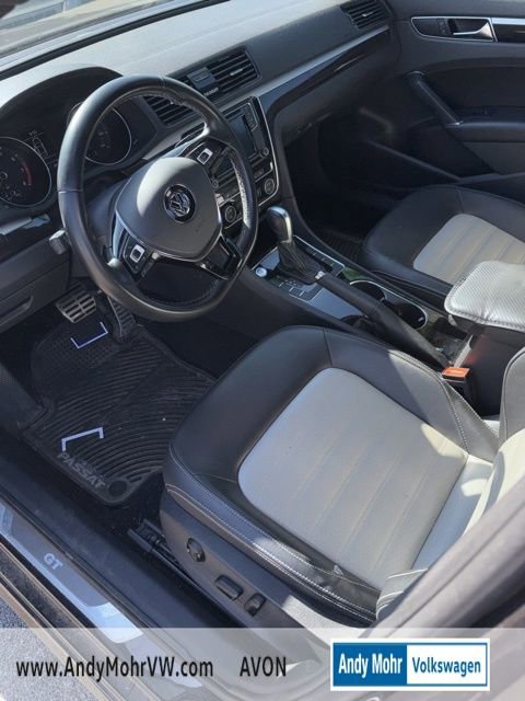 Used 2018 Volkswagen Passat 3.6 FWD image 6