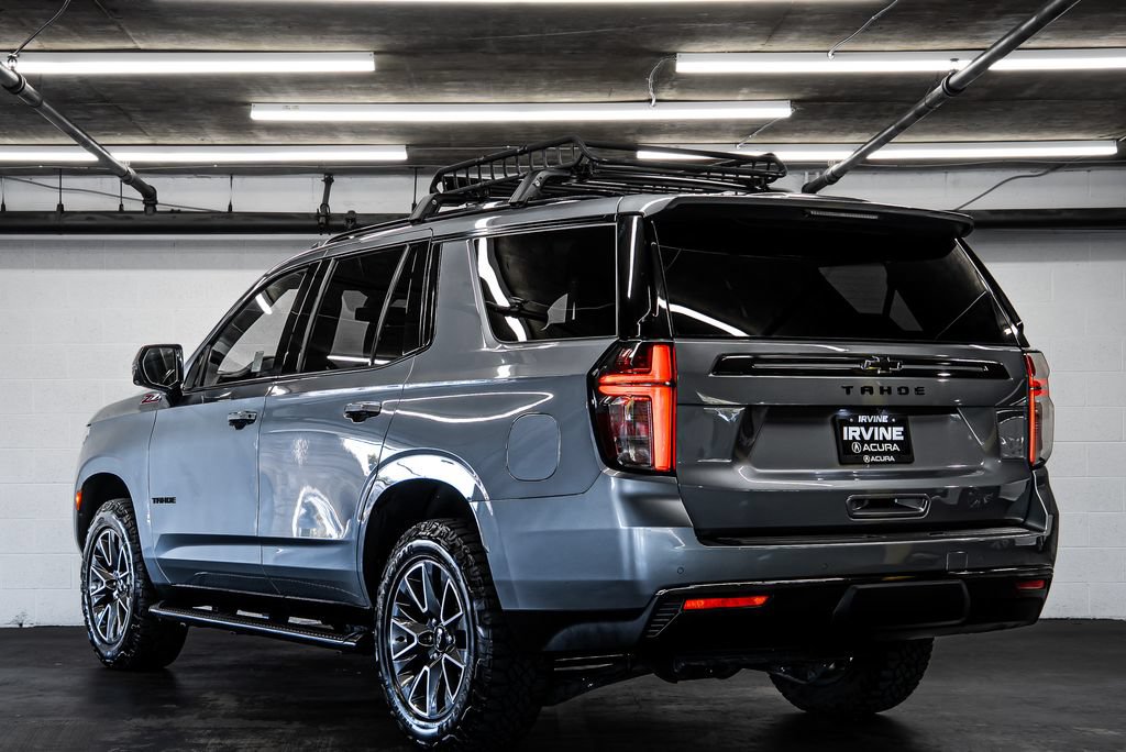 Used 2022 Chevrolet Tahoe Z71 w/ Luxury Package AWD/4WD image 3