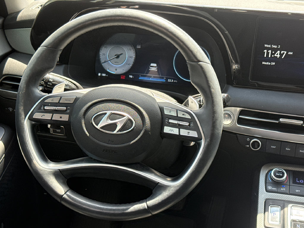 Used 2024 Hyundai Palisade SEL w/ Premium Package FWD image 12