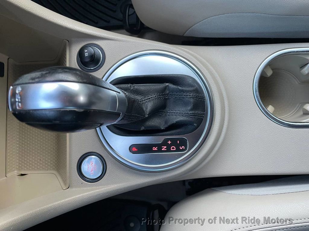 Used 2013 Volkswagen Beetle TDI image 28