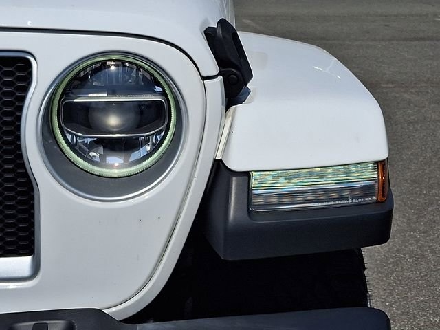 Used 2022 Jeep Wrangler Unlimited Sahara w/ LED Lighting Group image 9