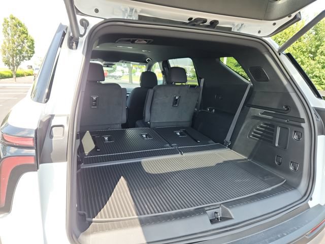 New 2026 Chevrolet Traverse LT w/ Driver Confidence Package FWD image 19
