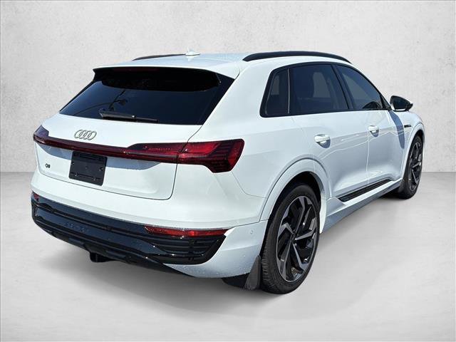 Used 2024 Audi Q8 e-tron Premium Plus w/ Premium Plus Package AWD/4WD image 5