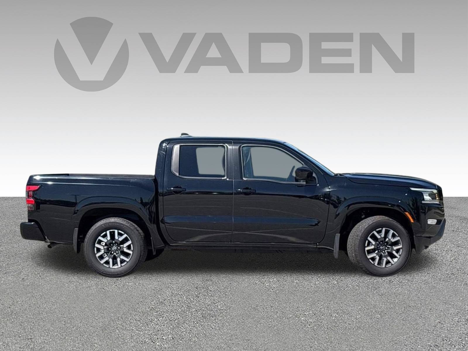 Used 2024 Nissan Frontier SL w/ Technology Package RWD image 4