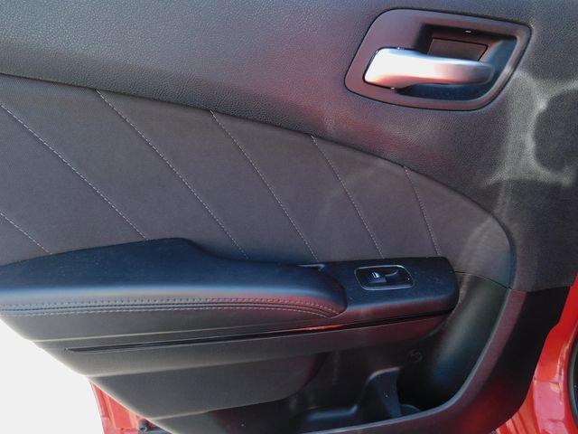 Used 2019 Dodge Charger SXT w/ Blacktop Package image 22