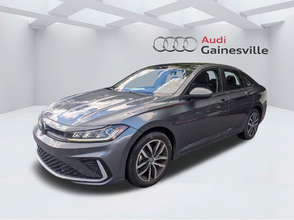 Used 2025 Volkswagen Jetta SE FWD image 8