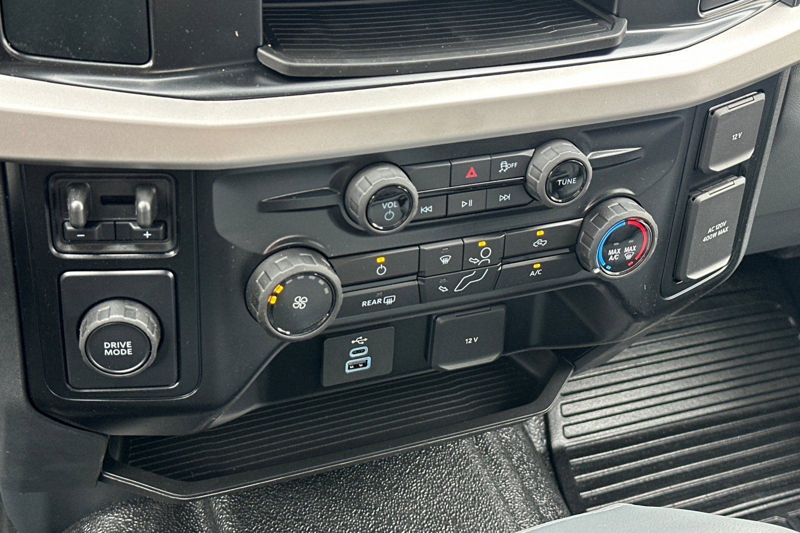 New 2025 Ford F450 XL image 18