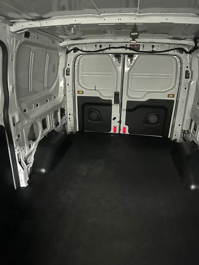 Used 2020 Ford Transit 250 Low Roof image 19