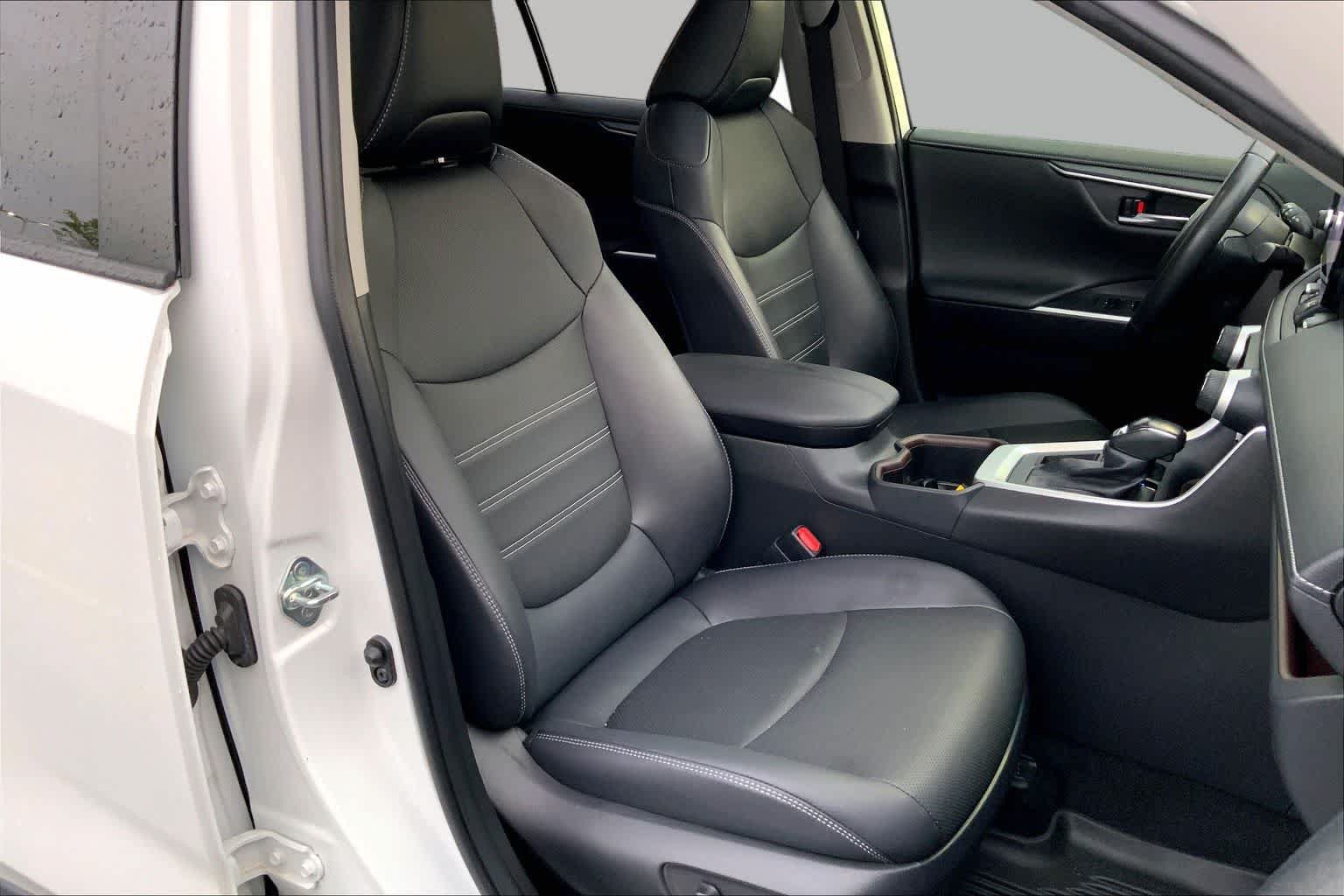 Used 2023 Toyota RAV4 Limited w/ Limited Grade Weather Package FWD image 9