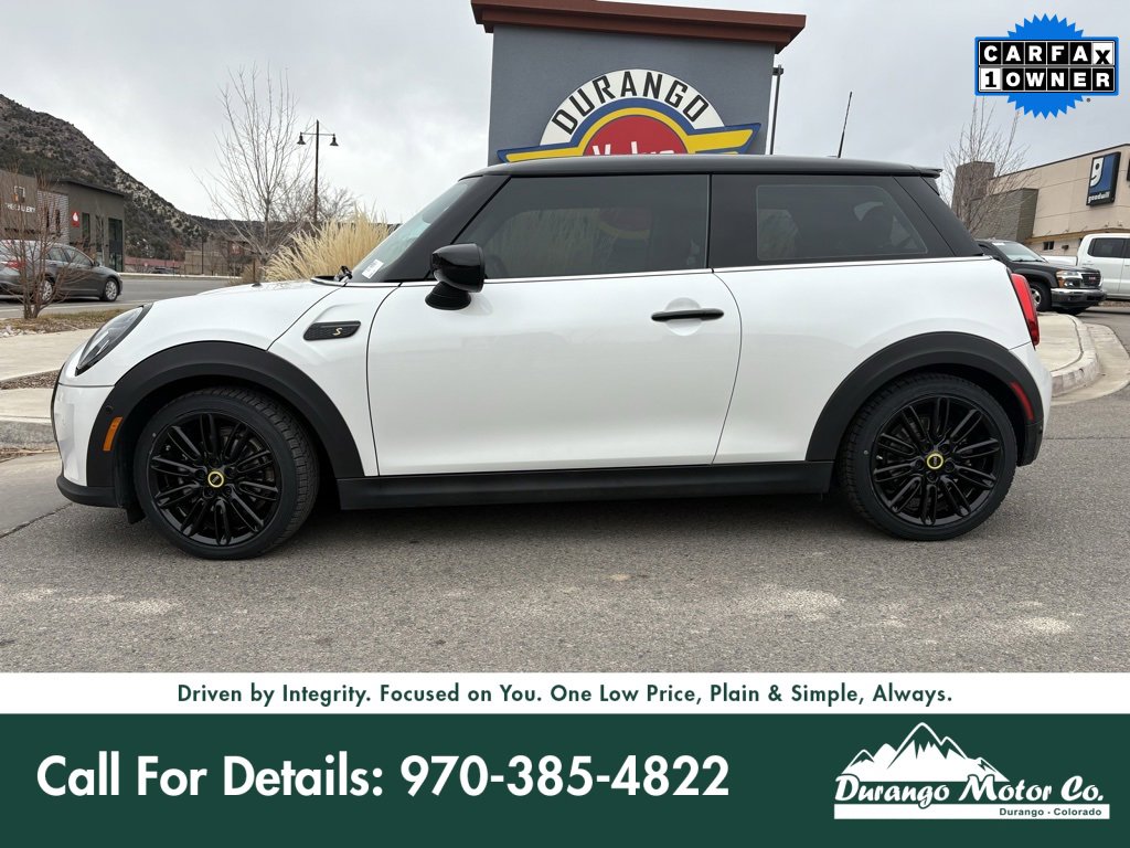 Used 2024 MINI Cooper SE image 3