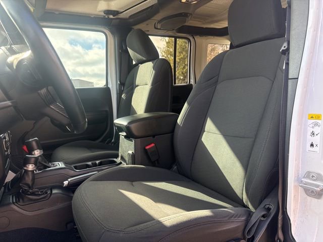 Used 2020 Jeep Wrangler Unlimited Willys image 11