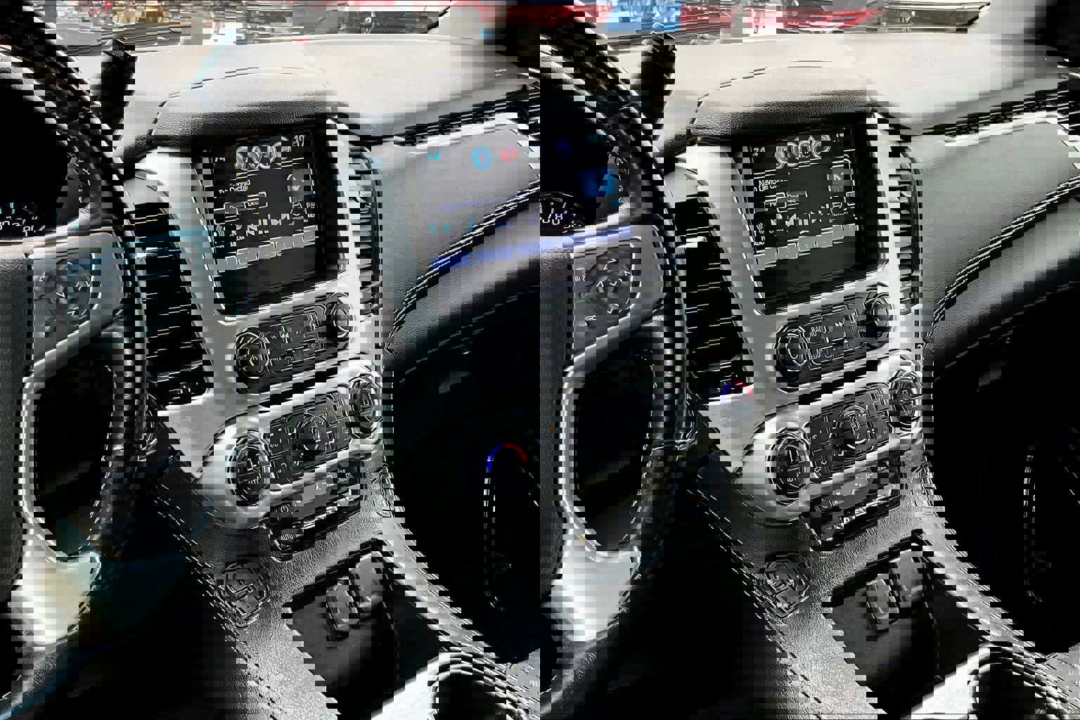 Used 2020 GMC Yukon SLT image 6