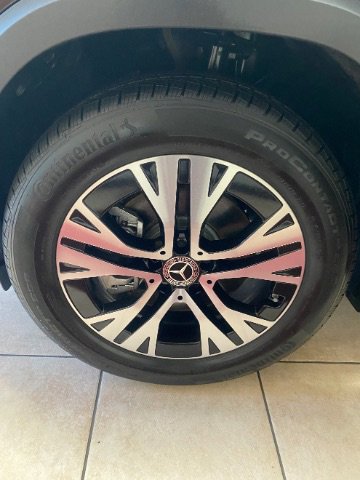 Used 2025 Mercedes-Benz GLB 250 image 36