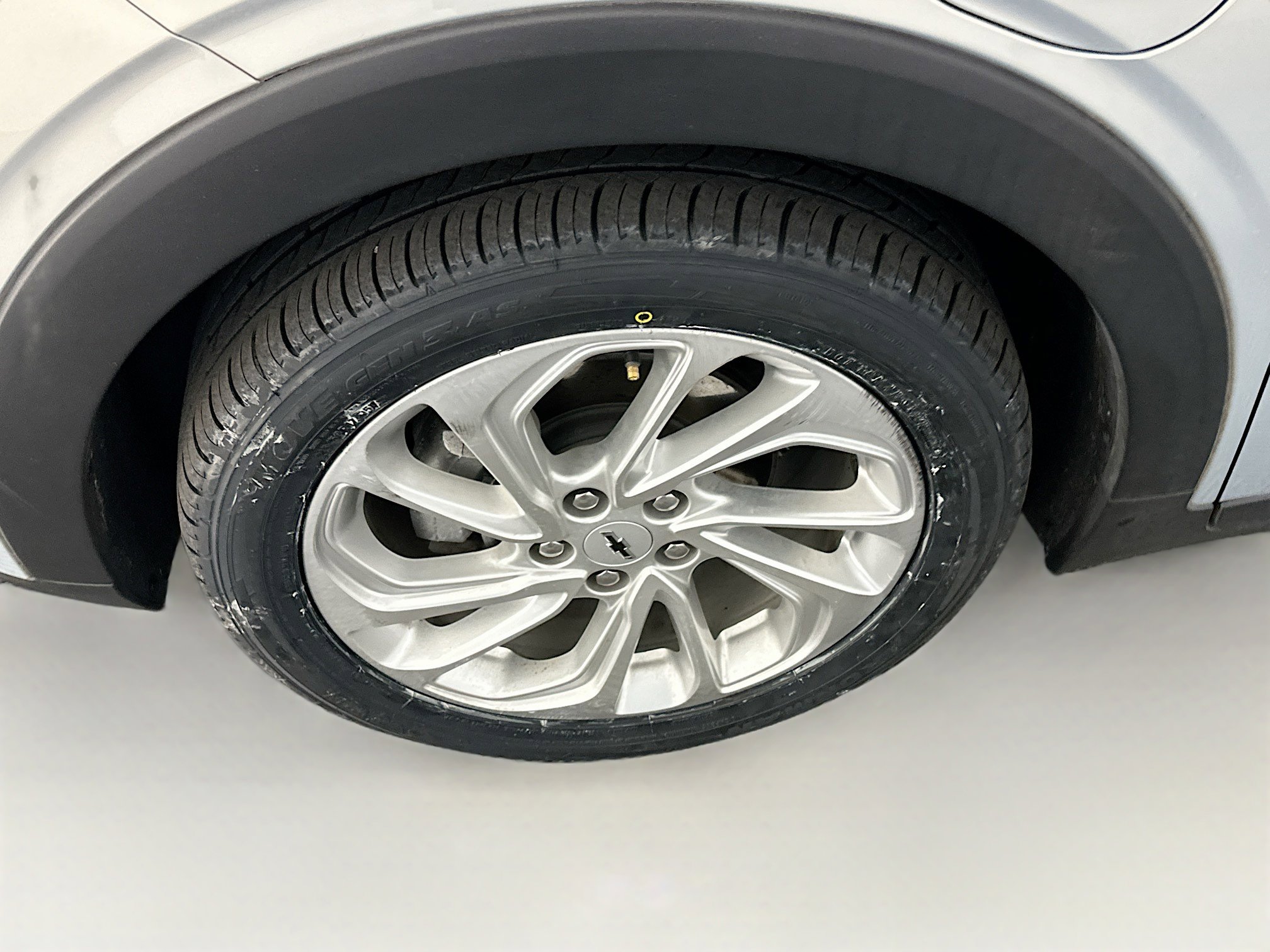 Used 2023 Chevrolet Bolt EUV LT w/ Driver Confidence Package image 11