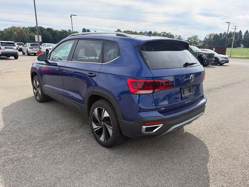 Used 2024 Volkswagen Taos SE w/ Panoramic Sunroof Package AWD/4WD image 15