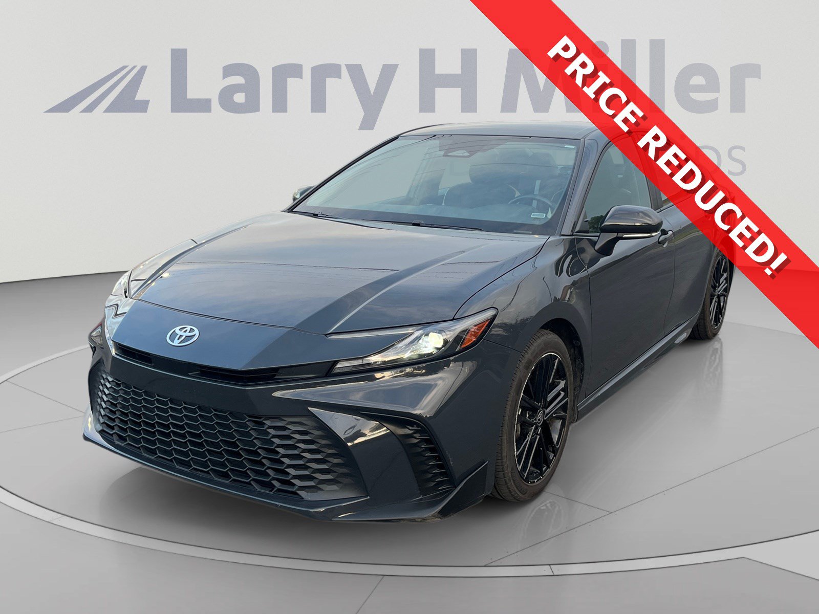 Used 2025 Toyota Camry SE