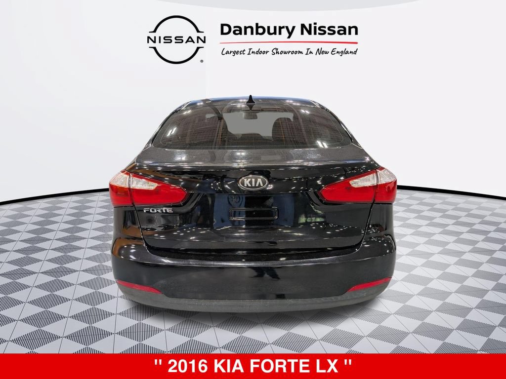 Used 2016 Kia Forte LX FWD image 4