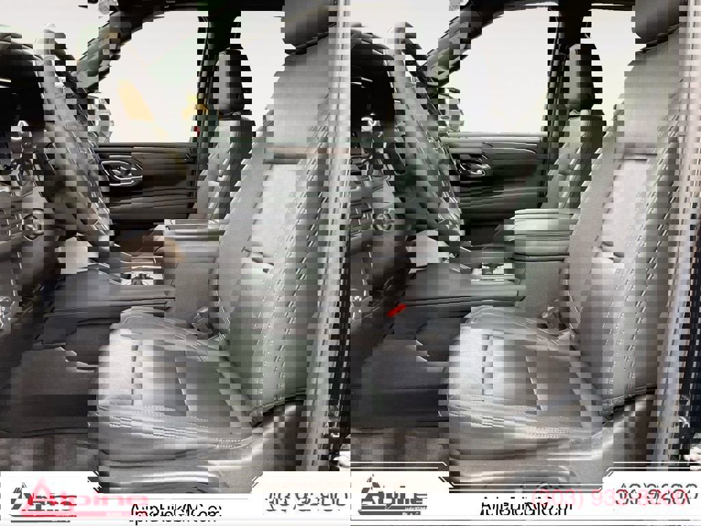 Used 2024 Chevrolet Tahoe Z71 w/ Luxury Package AWD/4WD image 11