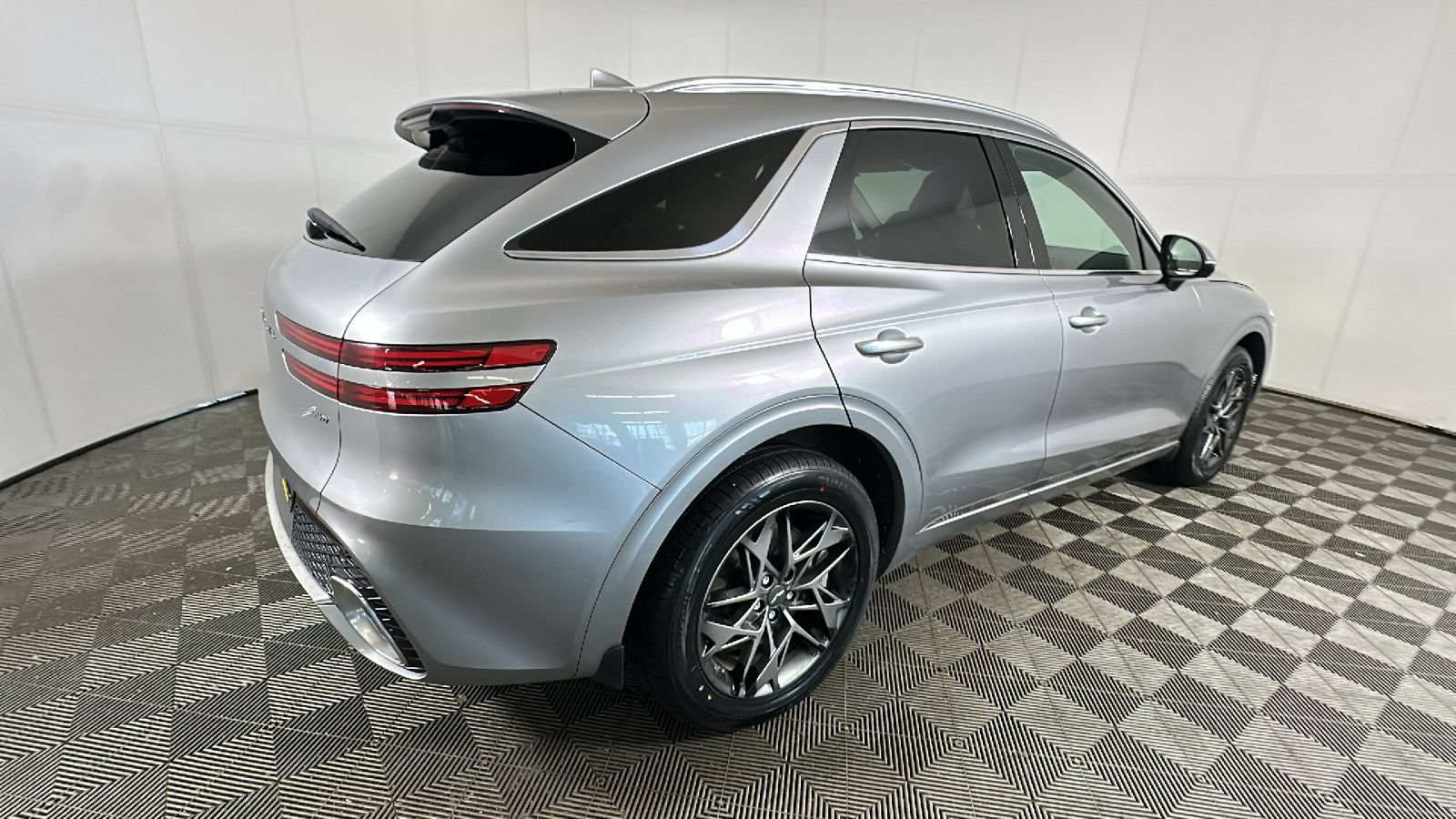 Used 2024 Genesis GV70 2.5T w/ Advanced Package AWD/4WD image 4