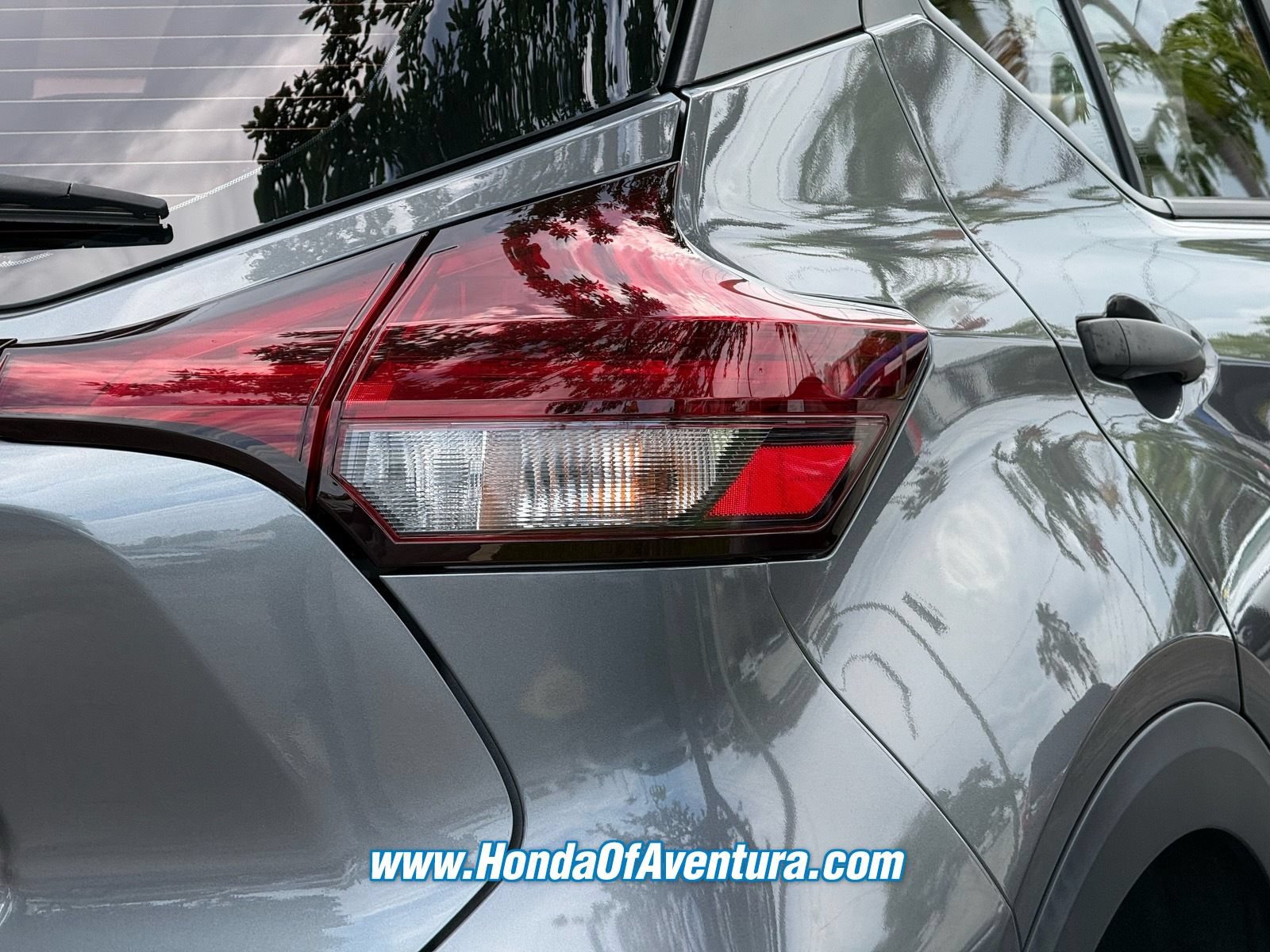 Used 2024 Nissan Kicks S FWD image 6