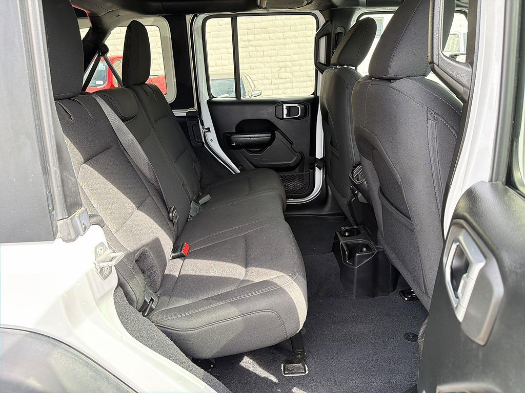 Used 2018 Jeep Wrangler Unlimited Sport S AWD/4WD image 25