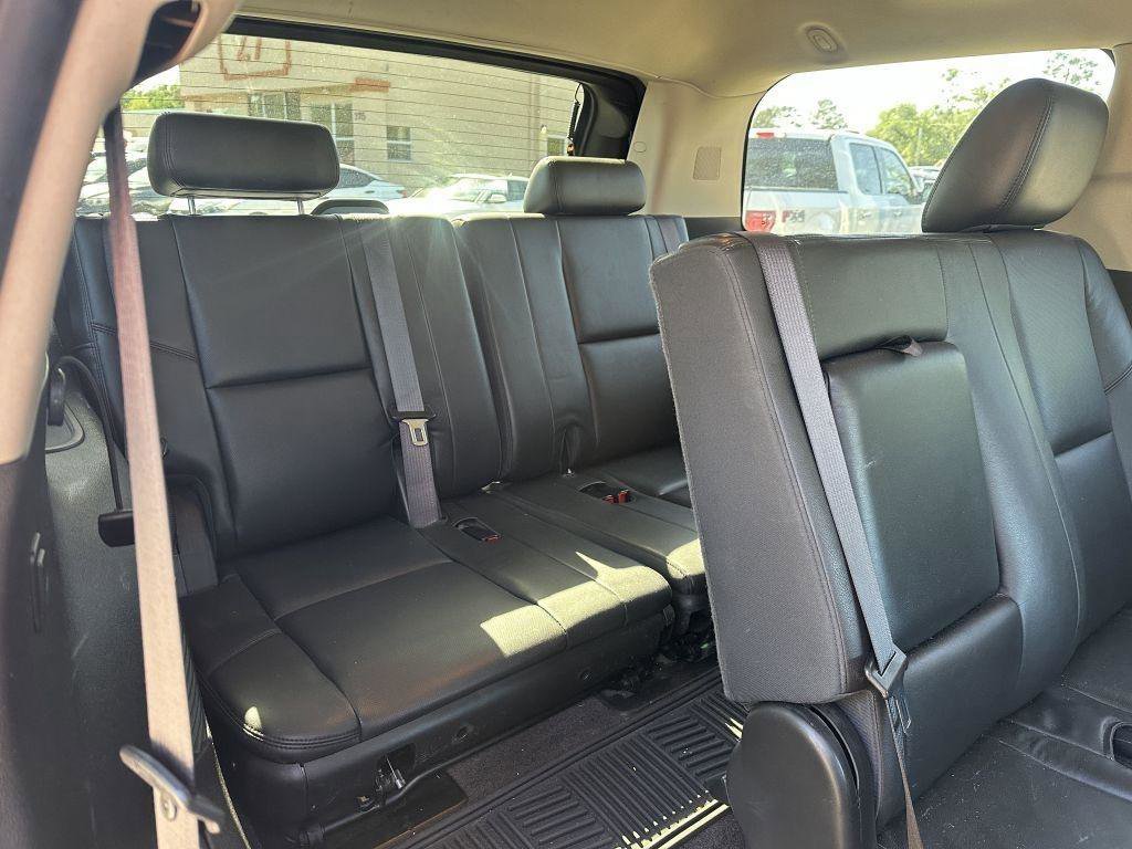 Used 2013 Cadillac Escalade Premium AWD/4WD image 14