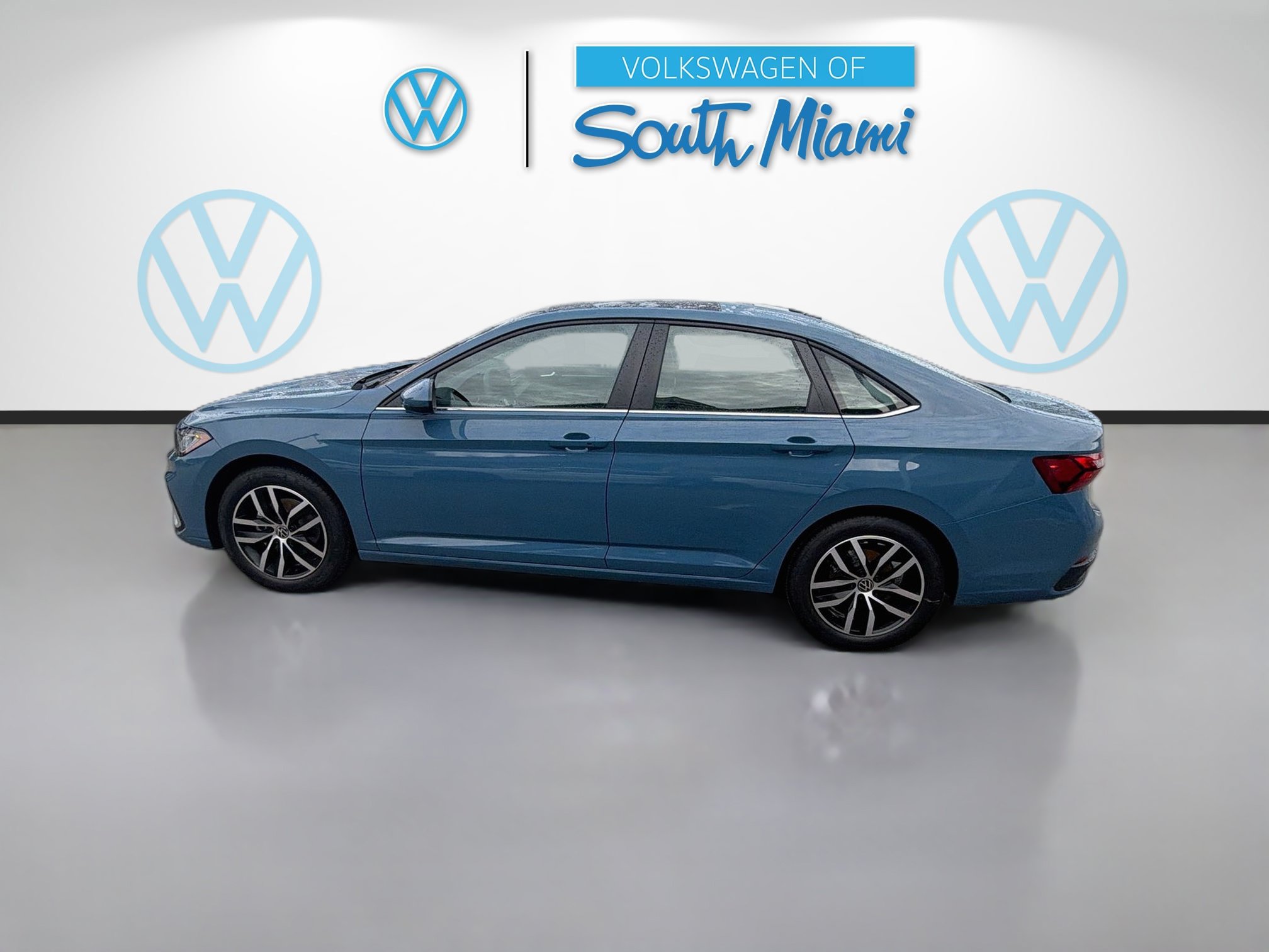 New 2027 Volkswagen Jetta SE FWD image 4