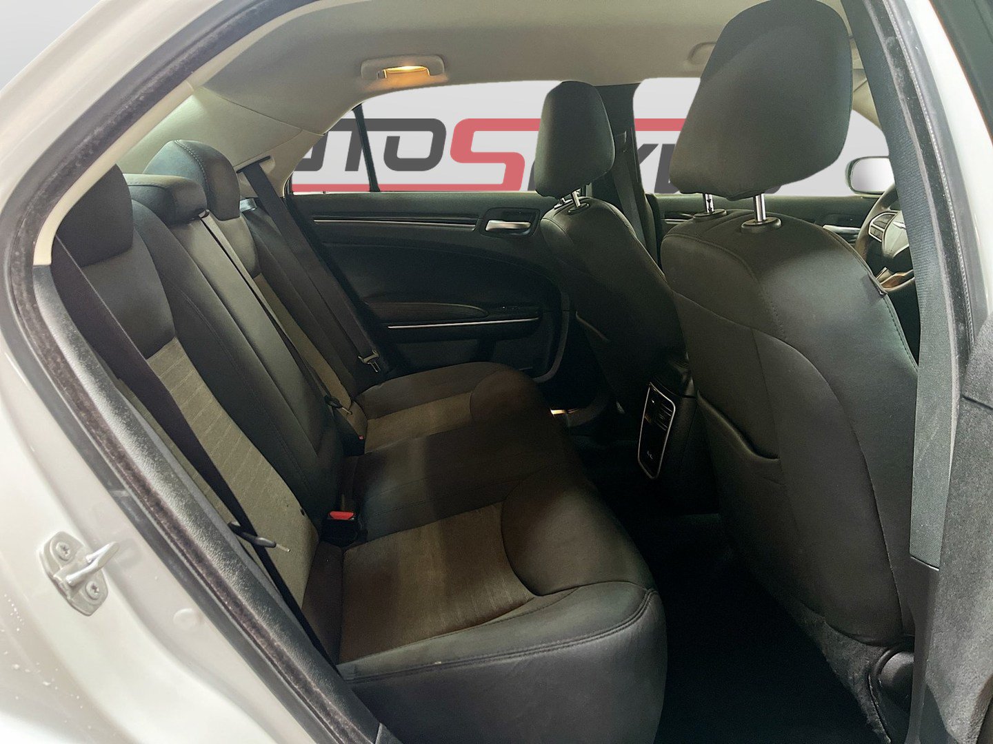 Used 2023 Chrysler 300 Touring RWD image 25