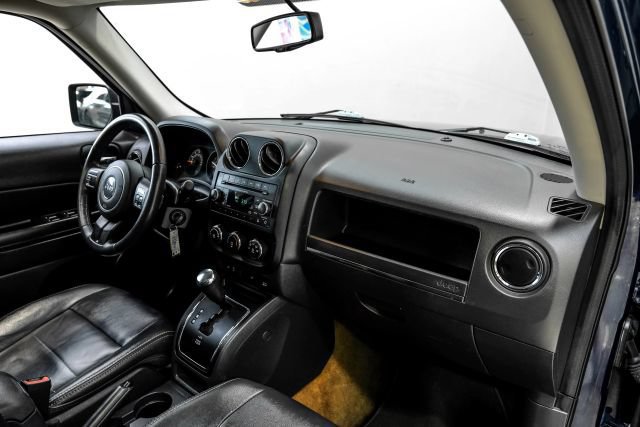 Used 2016 Jeep Patriot High Altitude AWD/4WD image 14