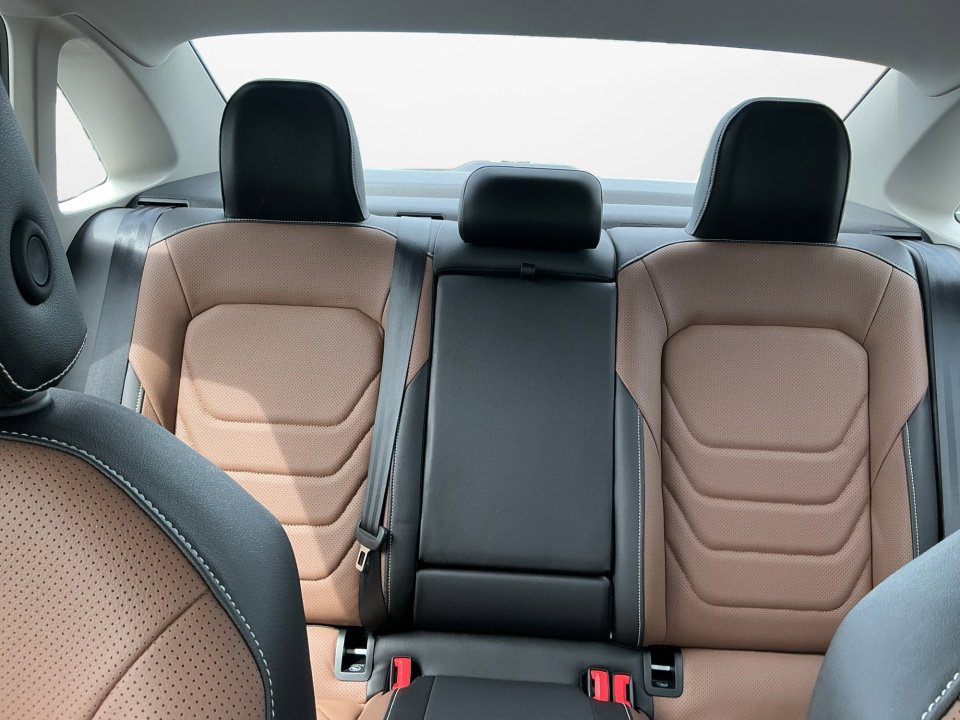 Used 2025 Volkswagen Jetta SEL image 15