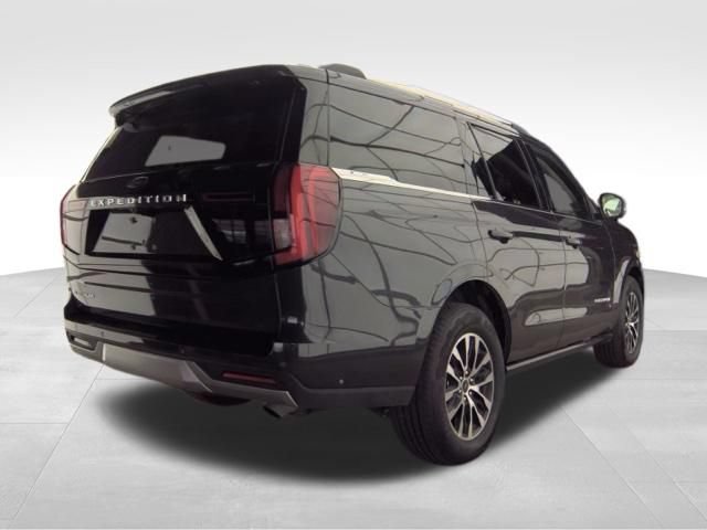 Used 2025 Ford Expedition Platinum AWD/4WD image 5