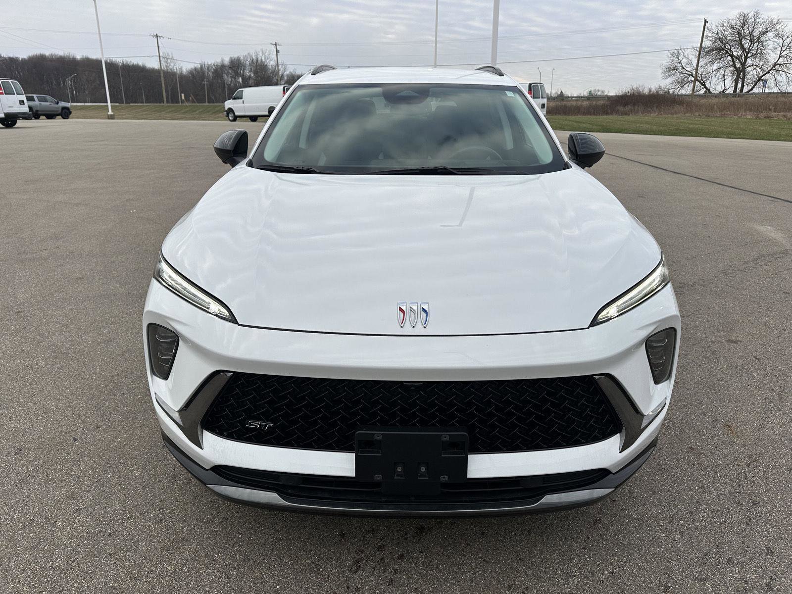 Used 2025 Buick Envision Sport Touring image 12