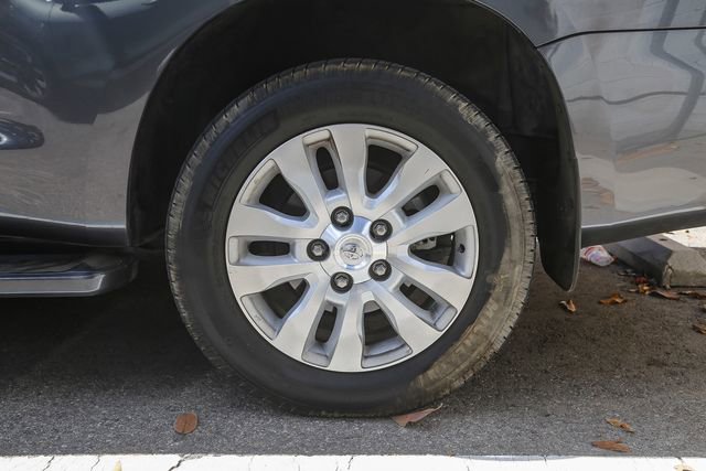 Used 2021 Toyota Sequoia Platinum AWD/4WD image 9