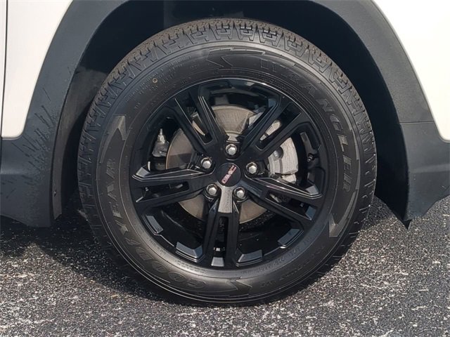 Used 2022 GMC Terrain AT4 w/ Infotainment Package II image 11