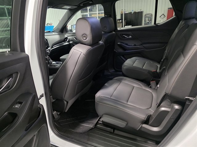 Used 2023 Chevrolet Traverse LT w/ LPO, Floor Liner Package image 22