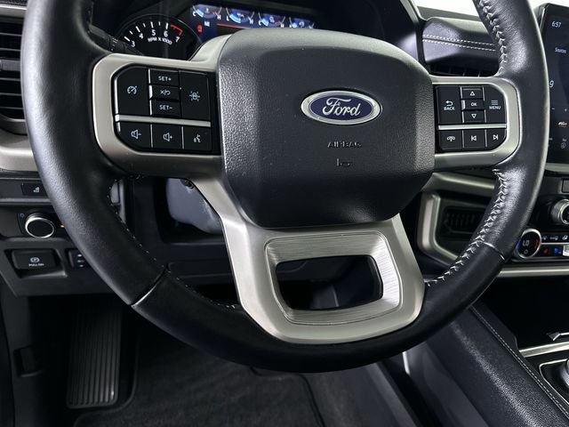 Used 2024 Ford Expedition XLT AWD/4WD image 11